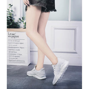 New fashion sports and leisure flying shoes for women