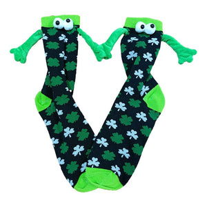 Couple love magnet holding hands socks