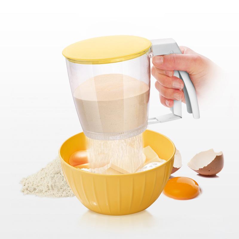 Hand-held Flour Sieve Cup