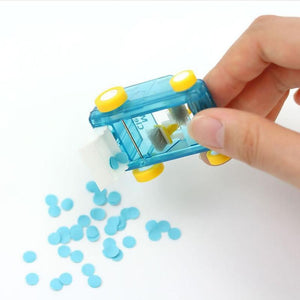 Mini Desktop Cleaning Car Toy