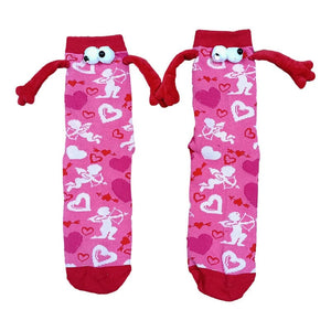 Couple love magnet holding hands socks