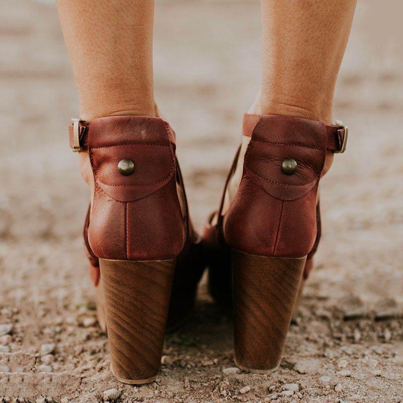 Buckle cross strap high heel sandals