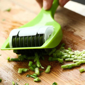 Multifunctional Roller Onion Cutter