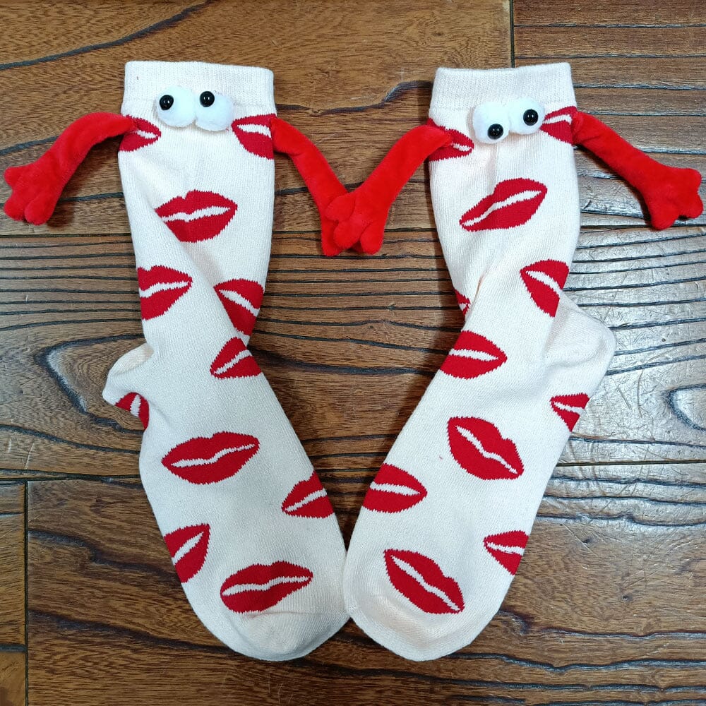 Couple love magnet holding hands socks