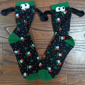 Couple love magnet holding hands socks