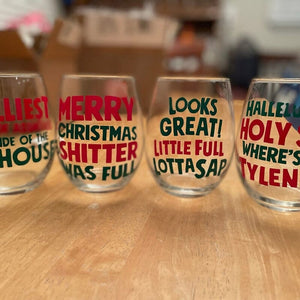 🎄Christmas Themed Wine Glasses🍷