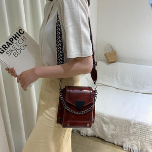 Wide Shoulder Strap Crossbody Bag